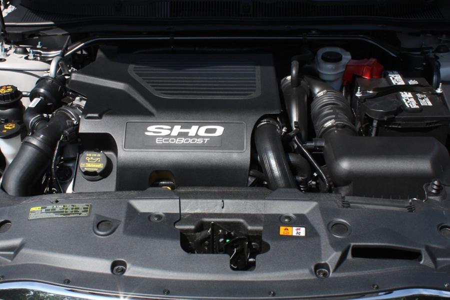  Ford Taurus SHO 2010 года  (фото 103 из 248)